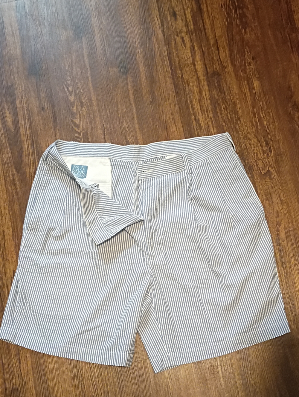 Joseph A Bank Stays Cool 38 Blue/White Striped Cotton Seer Sucker Preppy Shorts